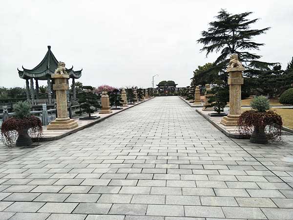 华南陵园.jpg